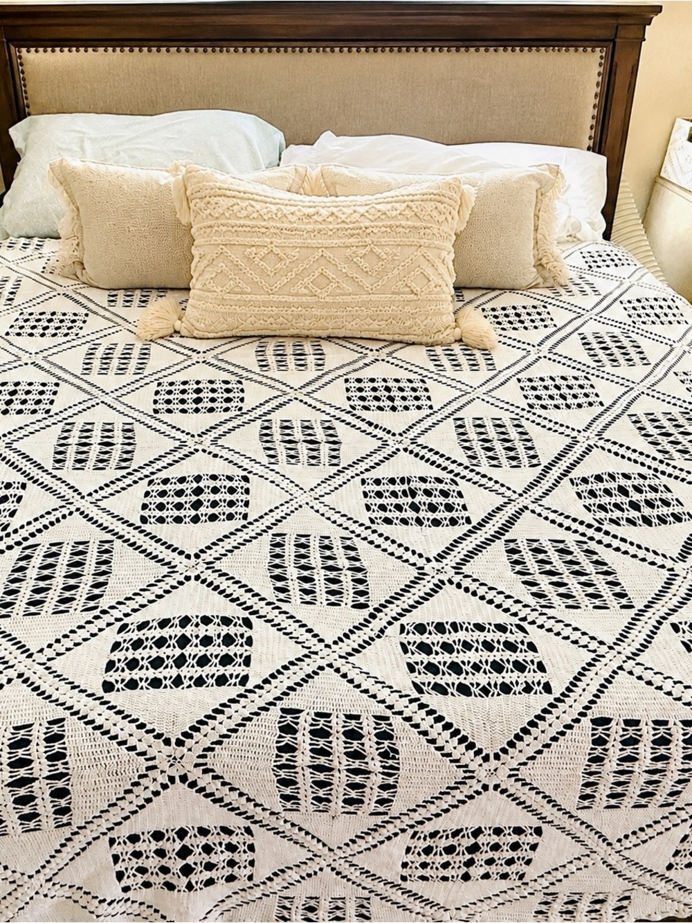 Vintage White Crochet King Bedspread 105x96 Handmade Coverlet